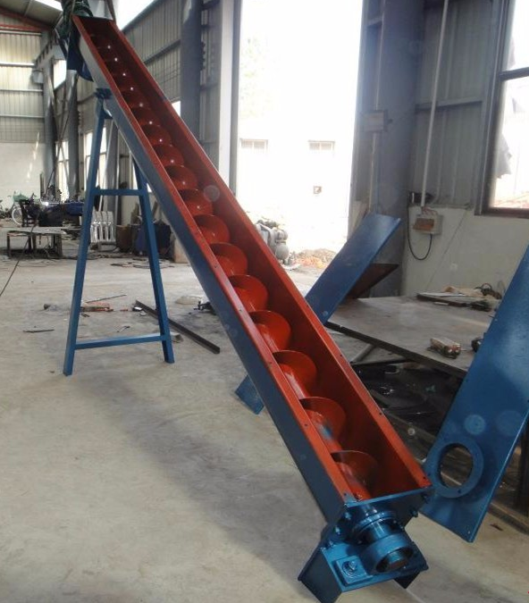 水泥螺旋上料機(jī)源頭廠家_螺旋提升機(jī)廠家直銷(xiāo)-專業(yè)定制-免費(fèi)設(shè)計(jì)